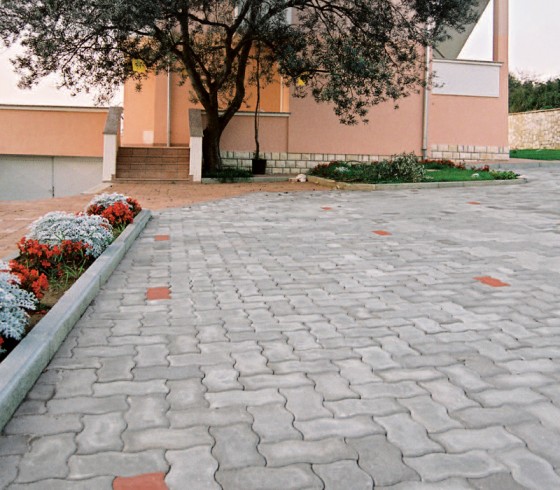 SEMMELROCK STEIN+DESIGN Pavaj - UNIWELLE - Pavaje si pavele din beton pentru terasa sau curte alei