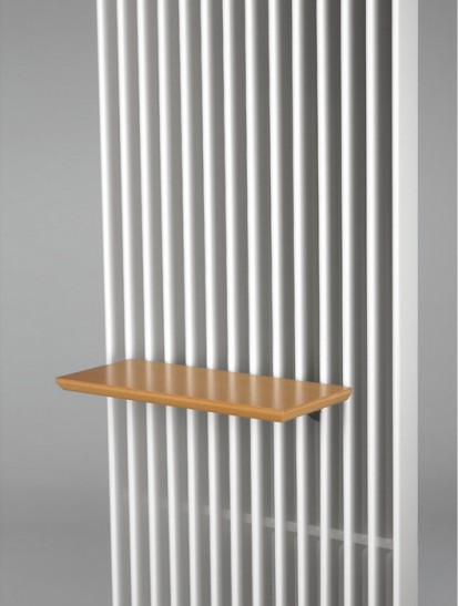 Calorifer vertical cu elementi de otel - Deco Space White - detaliu etajera din lemn DECO
