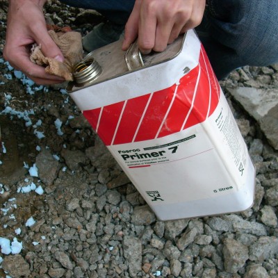UNICO PROFIT Proba etansare rost de dilatare - Tratamente de impermeabilizare pentru suprafete din beton UNICO