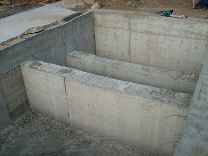 Aplicare tratament de impermeabilizare - RADMYX RADMYX Aditiv in beton - PRO HOTELS - Bazin separator