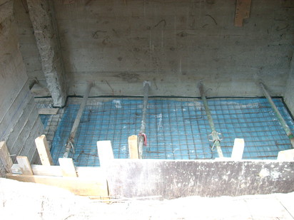 Aplicare tratament de impermeabilizare - RADMYX RADMYX Aditiv in beton - Vila persoana privata - Bucuresti
