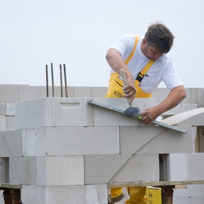 YTONG Casa in constructie - realizarea zidurilor - Beton celular autoclavizat pentru zidarie YTONG