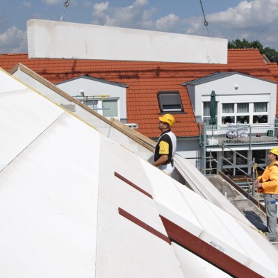 YTONG Casa in constructie - realizarea acoperisului - Beton celular autoclavizat pentru zidarie YTONG