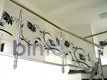 Balustrada din inox cu sticla securizata si model aplicat Balustrade combinate