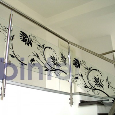 BINTEL Balustrada din inox cu sticla securizata si model aplicat - Balustrade din inox otel sticla