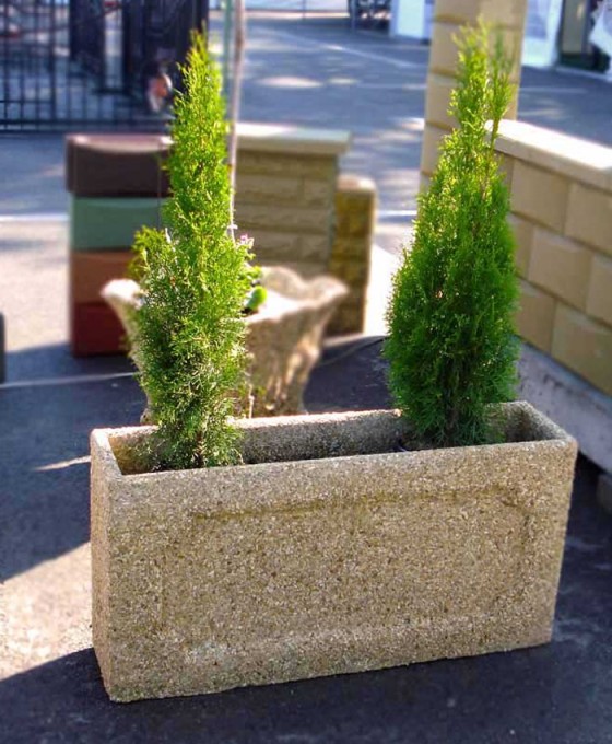 Prefabet Jardiniera piatra spalata crem - Jardiniere si ghivece decorative pentru curte gradina spatii comerciale parcuri