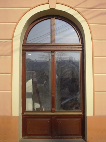25 (fereastra D.J.C.P.C.N. Zalau) Ferestre din lemn