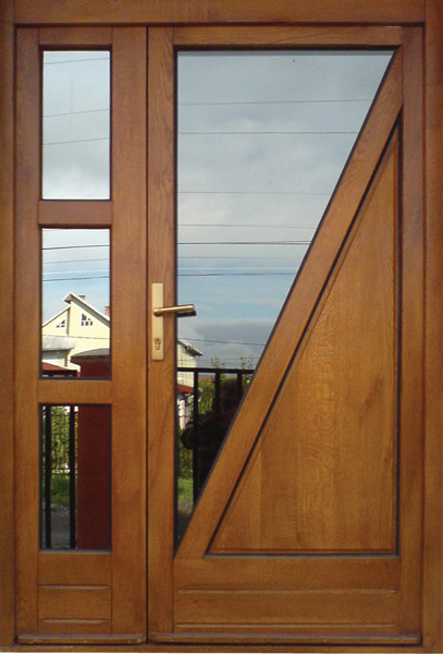 9 (usa exterioara intrare casa) Usi de exterior din lemn stratificat 