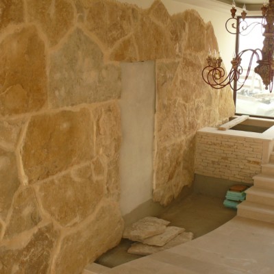 LEVENTE COMPANIE Amenajari interioare cu piatra naturala de Vistea - Piatra naturala de Vistea pentru amenajari