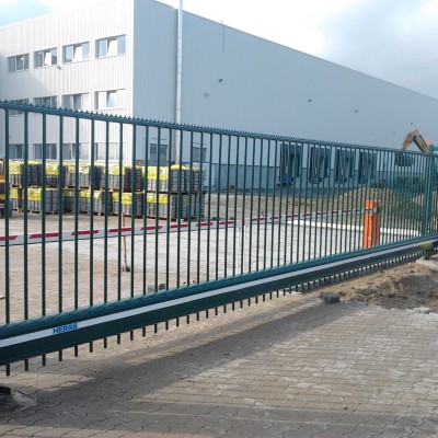 HERAS Exemplificarea utilizarii portii culisante - Delta Heracles - Porti de acces industriale culisante HERAS
