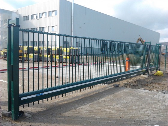HERAS Exemplificarea utilizarii portii culisante - Delta Heracles - Porti de acces industriale culisante HERAS