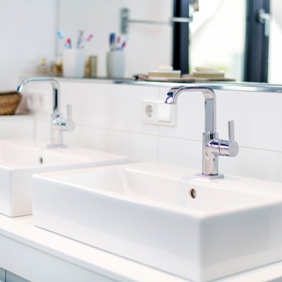 Mellerud Chemie GMBH Solutii de curatare - Solutii de curatare si decapanti pentru materiale multiple Mellerud