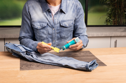 Adeziv pentru materiale textile Adeziv pentru materiale textile