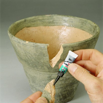 Adeziv instant cianoacrilat BISON Super Glue Gel, 3g blister Super Glue Gel Adeziv instant cianoacrilat 