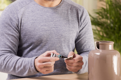 Adeziv cianoacrilat Super Glue Control Adeziv cianoacrilat