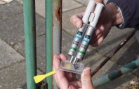 Adezivi pentru reparatii cu utilizare lemn, metal, sticla BISON