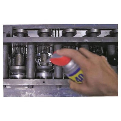 WD-40 Lubrifiant multifunctional  - Spray lubrifiant pentru curatare, ungere, protectie antirugina WD-40