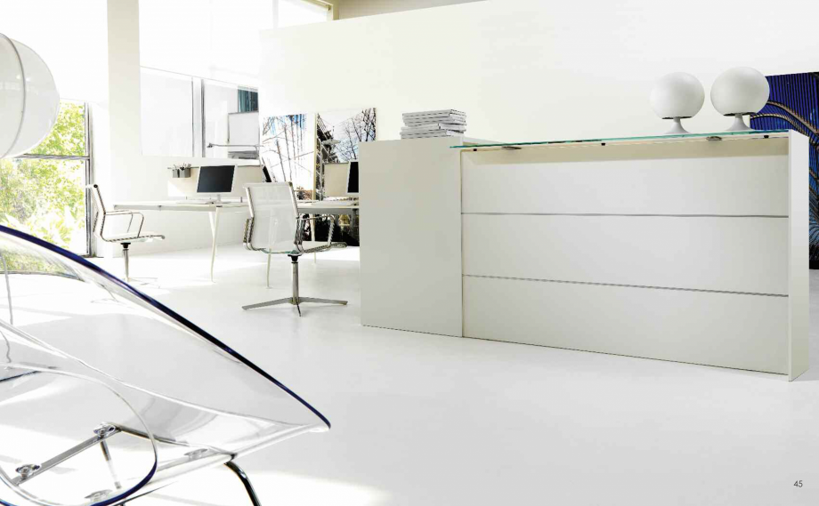 Pagina 24 - Mobilier pentru birouri IVM Colectia VIKTOR Catalog, brosura Engleza, Italiana cciaio,...