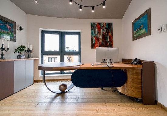 Colectii de mobilier pentru birouri executive OMIFA