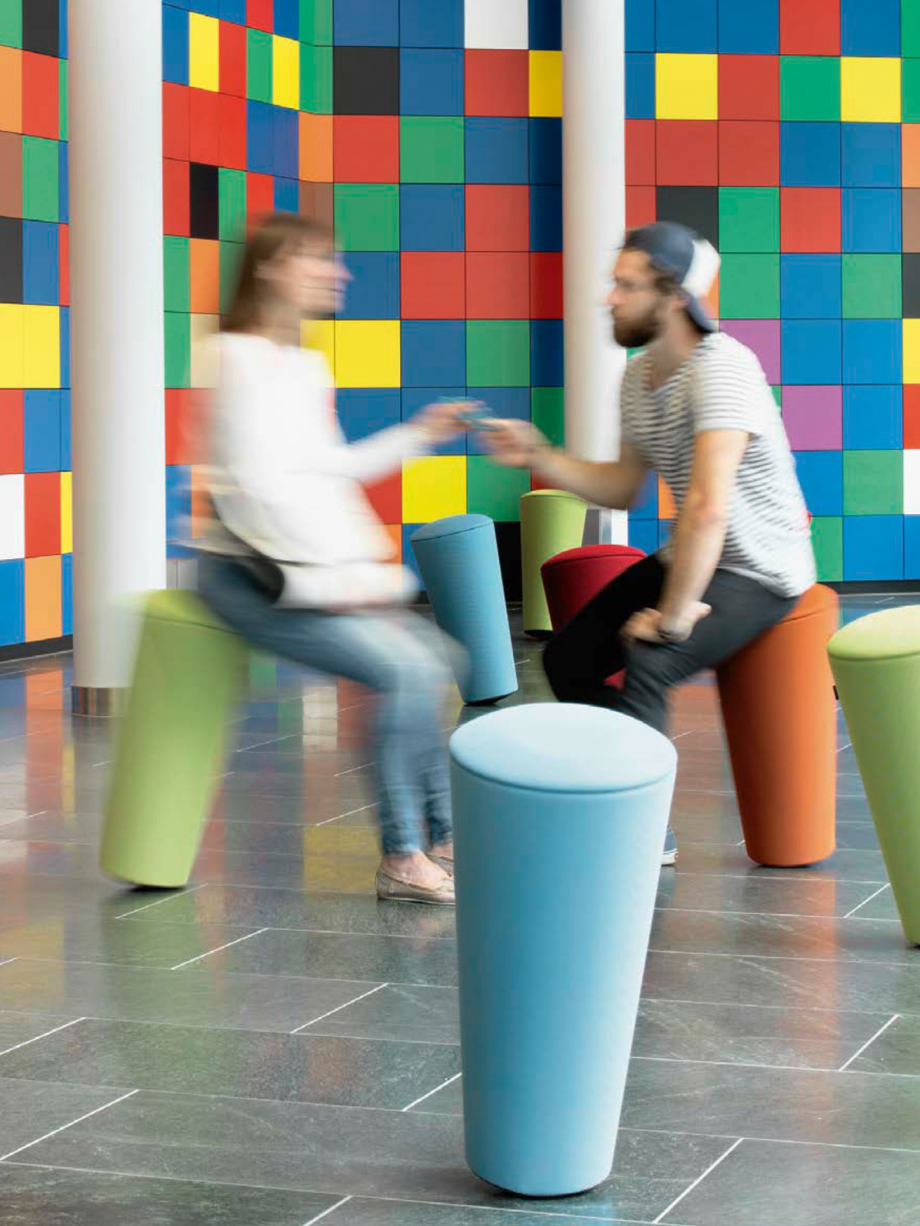 Pagina 5-Scaune Wilkhahn Stand-up Catalog, brosura Engleza 