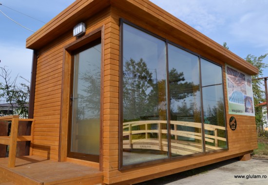 Panouri termoizolante pentru acoperisuri si pereti GLULAM