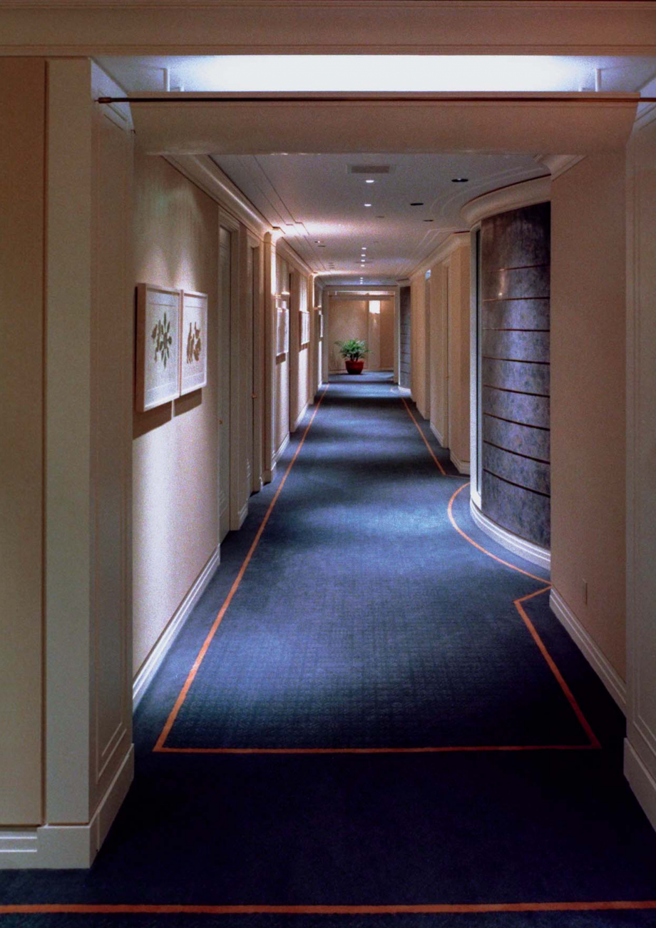 Pagina 2 - Broasca antipanica pentru hoteluri AGB OPERA SL Catalog, brosura Engleza t and
noiseless ...