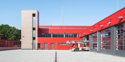 Statia de pompieri Schwabing - Munchen, Germania Statia de pompieri Schwabing - Munchen, Germania