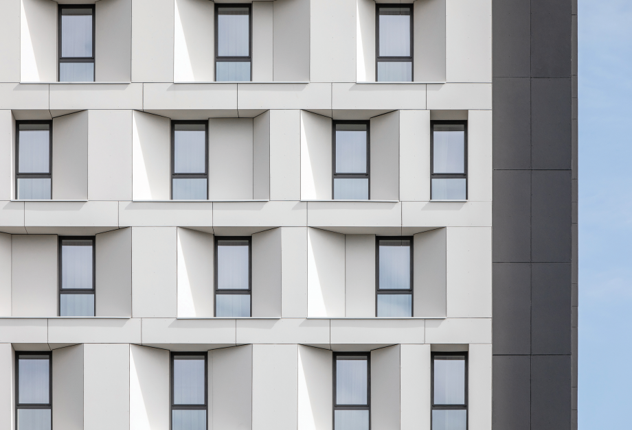 Pagina 36-Referinte EQUITONE in Romania EQUITONE [linea] [linea], [lunara] Lucrari, proiecte Engleza 