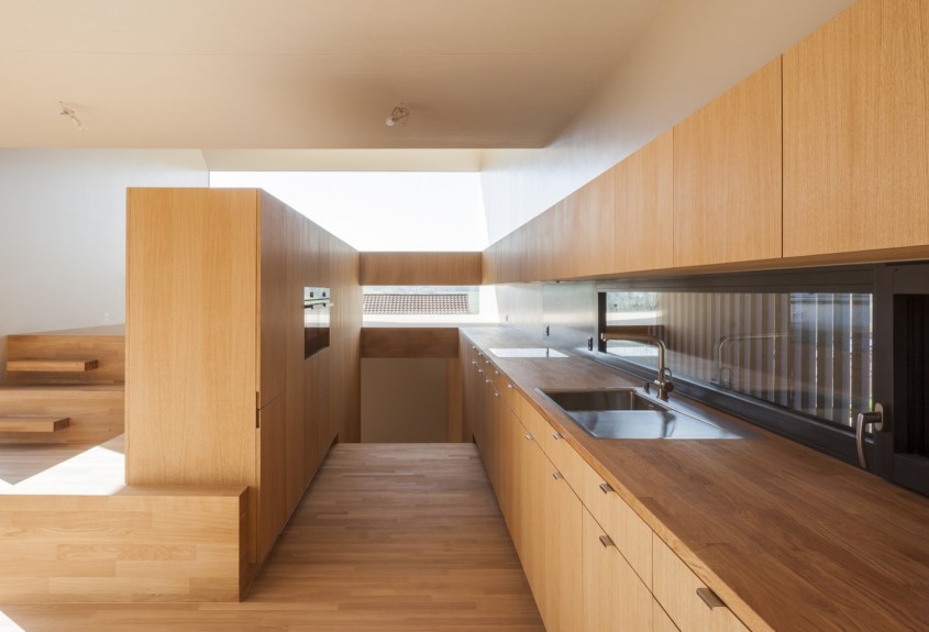 Rodersdorf_5 - Casa prefabricata, minimalista, ascunde interioare spatioase si luminoase