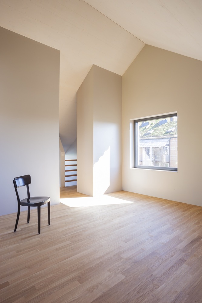 Rodersdorf_11 - Casa prefabricata, minimalista, ascunde interioare spatioase si luminoase