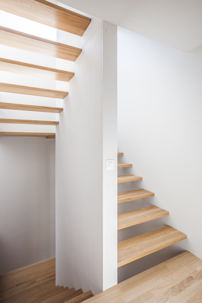 Rodersdorf_9 - Casa prefabricata, minimalista, ascunde interioare spatioase si luminoase