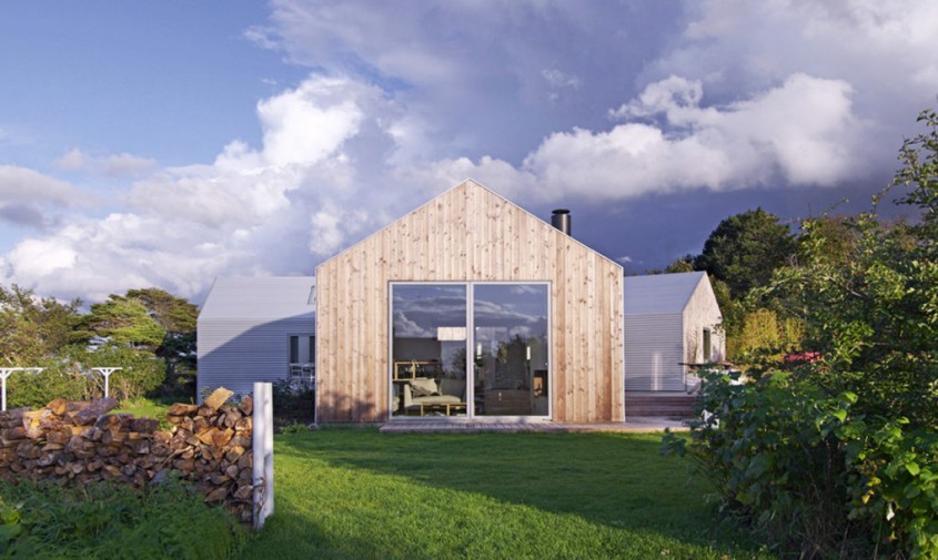Summerhouse-in-Denmark-by-JVA-2-1020x610 - Cinci volume si o curte centrala definesc o casa de vacanta