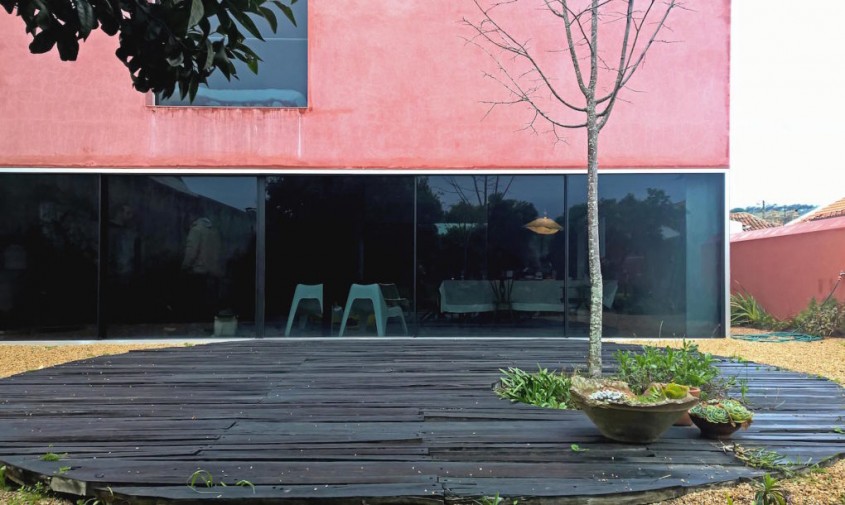 Casa Rosie - O cramă portugheză transformată în casă modernă