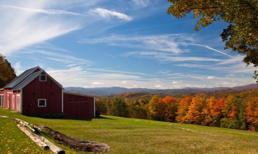 Vermont-Autumn-1020x610 - O masă imensă de roci topite a fost descoperită sub Vermont în zona nord