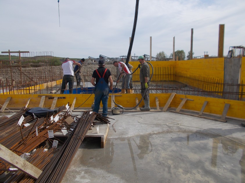 Protectie permanenta a betonului cu Penetron Admix la o hidrocentrala de 2500 mp de pe raul
