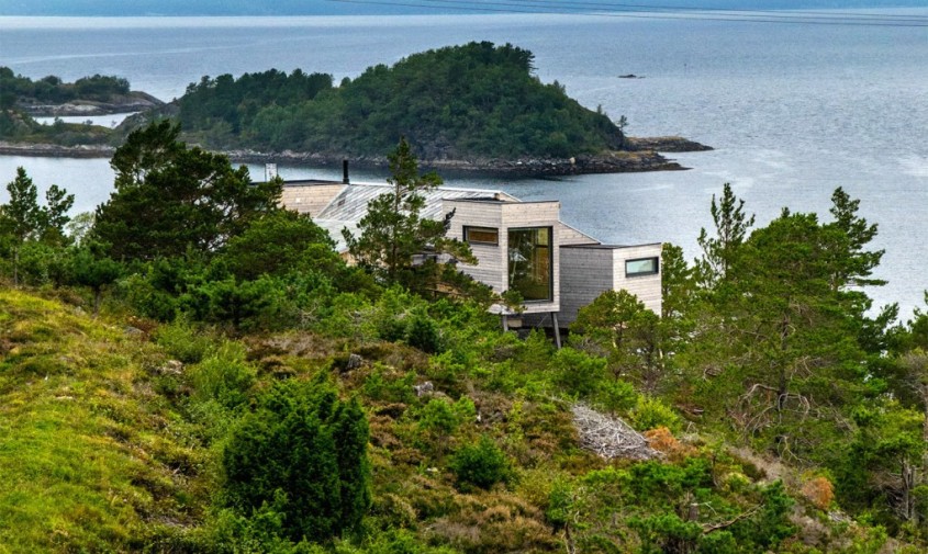 Locuinta construita pe coasta Norvegiei - Locuinta construita pe coasta Norvegiei