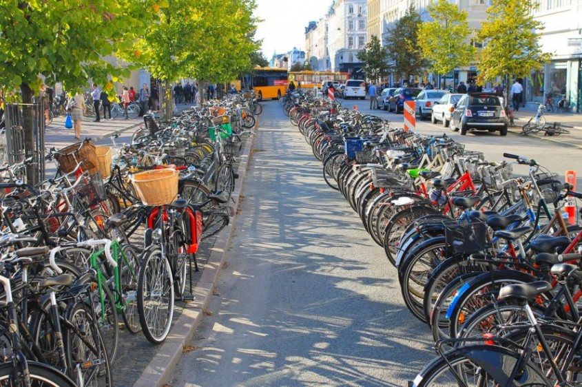 Cum se luptă Copenhaga cu ambuteiajele cu biciclete - Cum se luptă Copenhaga cu ambuteiajele cu