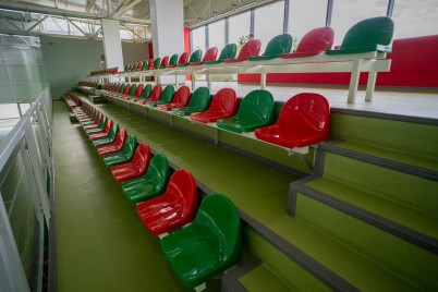 Covor PVC in tribuna unei sali de sport - Lucrari IQ CREATIVE PROFESIONAL