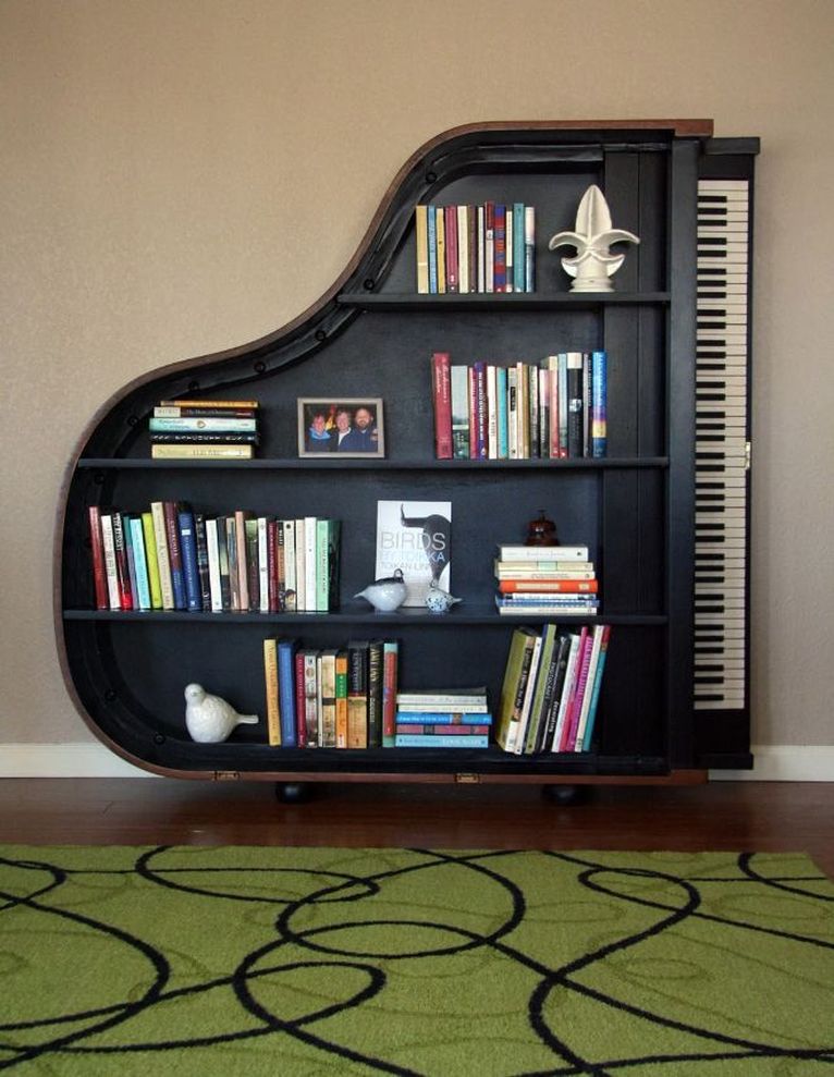 DIY cu rezultat spectaculos - transforma un vechi pian intr-un raft de perete deosebit! - DIY