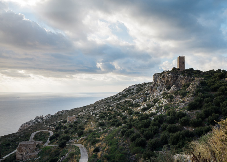 Resedinta de vacanta intr-un turn de pe coastele Greciei - Resedinta de vacanta intr-un turn de