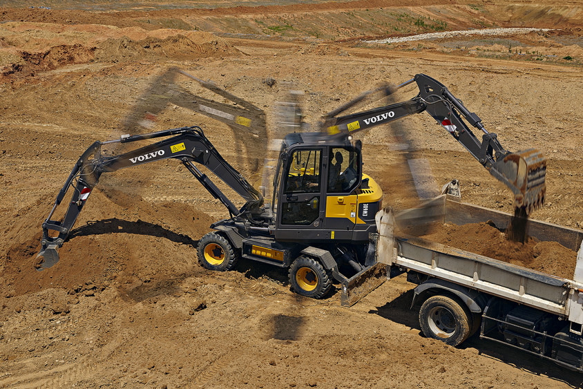 Excavatorul pe șenile EW60E - Utilajul Volvo EW60E este alegerea potrivită pentru operaţiuni productive