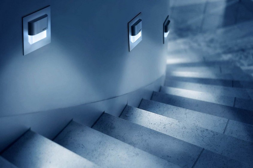 skoff stairs1 - Gamele de LEDuri de la SKOFF - creativitate si utilitate