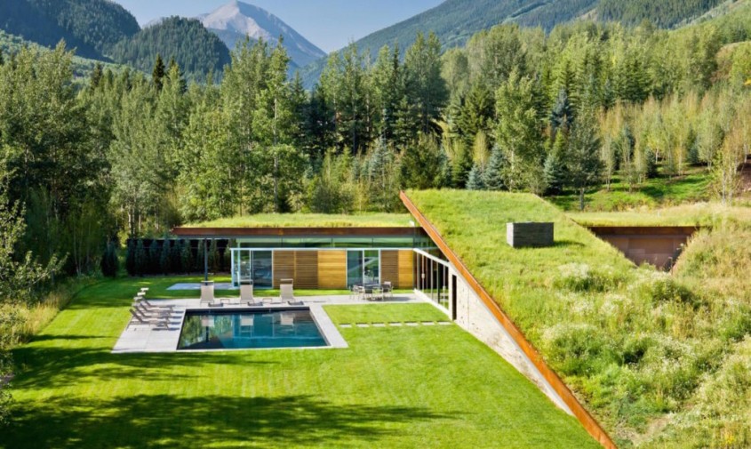 O casa acoperita cu pamant si vegetatie pentru un plus de eficienta - O casa acoperita
