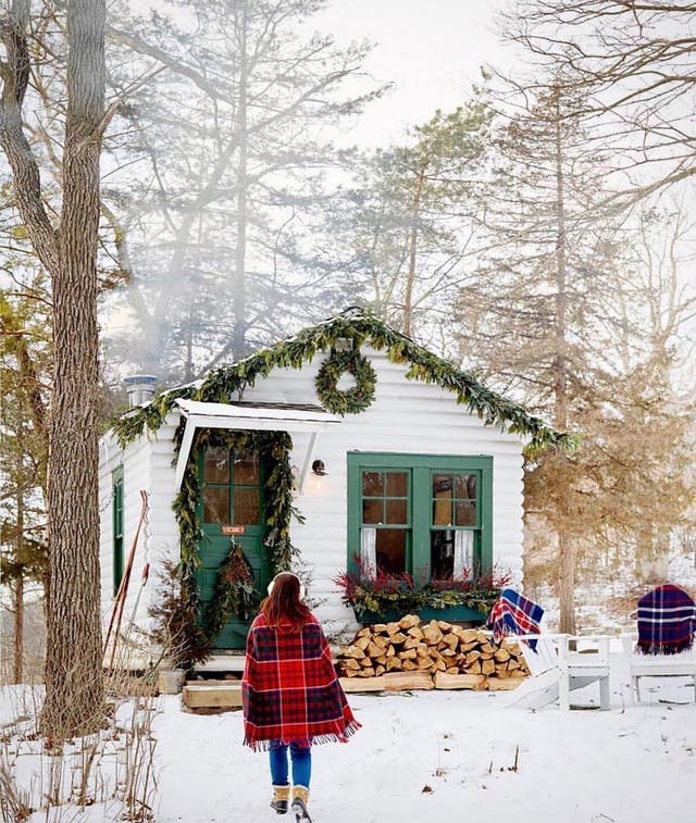 Idei simple pentru un exterior de poveste - Cum îți decorezi casa de Crăciun? Idei simple