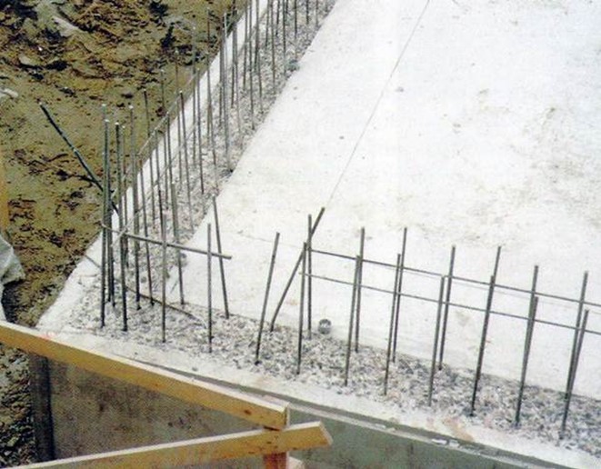 Impermeabilizarea structurilor din beton folosind profile de etansare a rosturilor de turnare si dilatatie - Impermeabilizarea