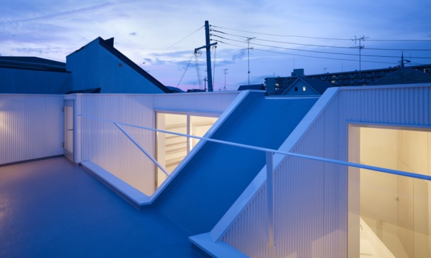 Geometria unei case din Japonia solutie la restrictiile urbane - Geometria unei case din Japonia solutie