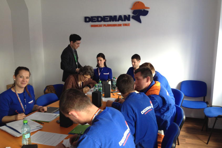 Brasov - RoofArt sustine training-uri de produs in magazinele DEDEMAN