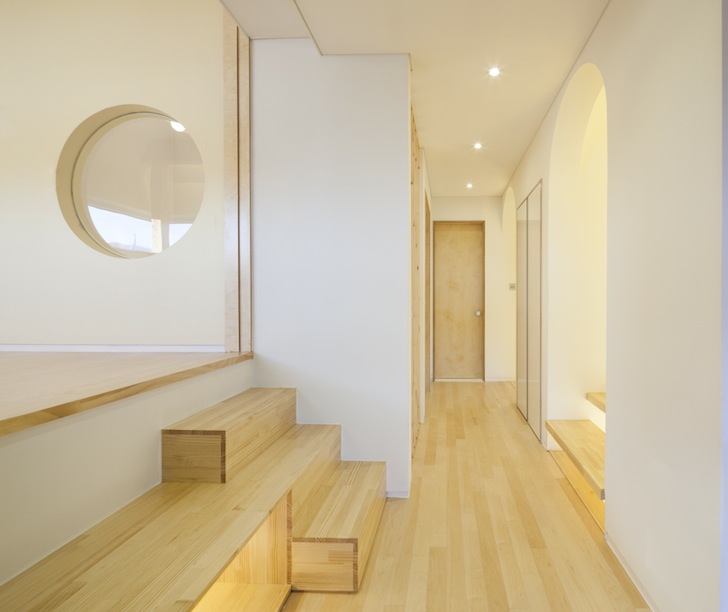 Casa cu arhitectura futurista si interioare vesele - Casa cu arhitectura futurista si interioare vesele