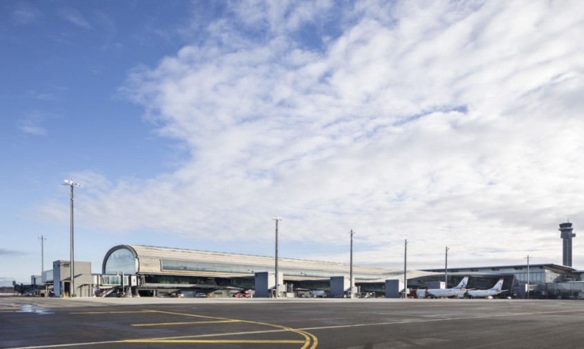 Cel mai verde terminal de aeroport din lume cu noua extensie de 115 000 de metri
