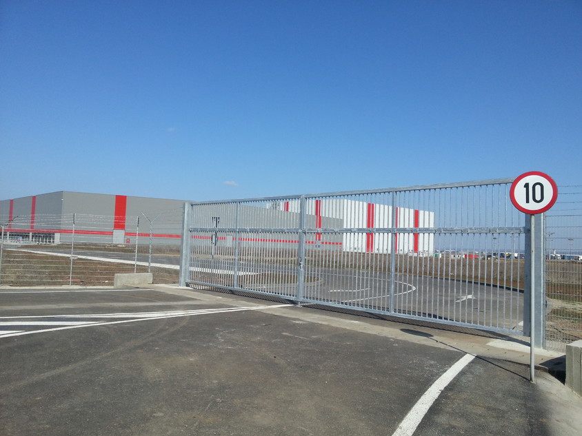 A doua poarta batanta de mari dimensiuni finalizata la Kaufland Logistic Turda - A doua poarta